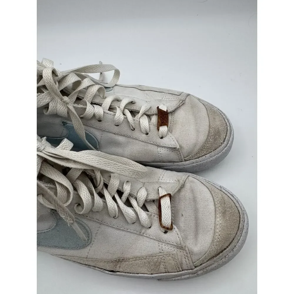 Nike Sneakers - Women's 8.5
